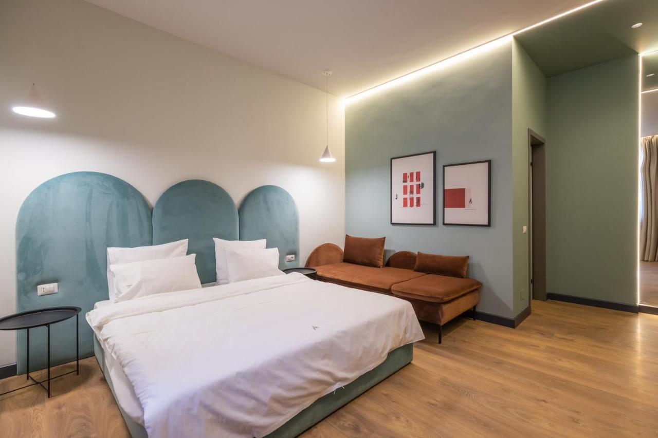 Allure Boutique Hotel Tirana Esterno foto